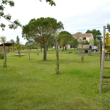 Les Grandes Verdisses Apartment